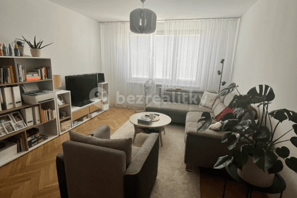 Prenájom bytu 2-izbový 58 m², Svidnícka, Ružinov, Bratislavský kraj