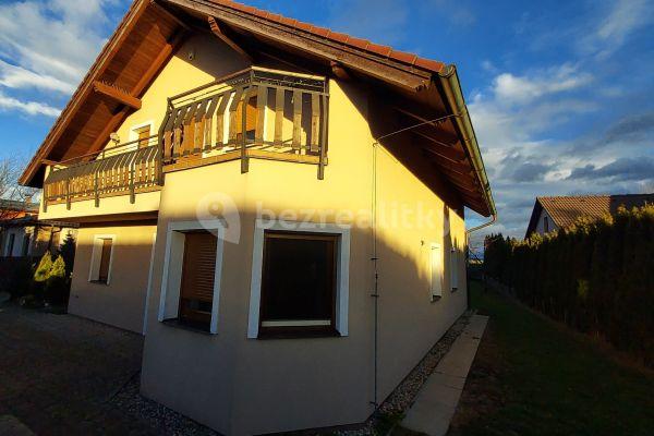 Predaj domu 168 m², pozemek 745 m², Na Vrškách, Zlatníky-Hodkovice