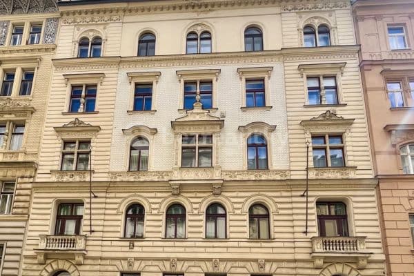 Prenájom bytu 7-izbový 250 m², Trojanova, Praha, Praha Prenájom bytu 7-izbový 250 m², Trojanova, Praha, Praha