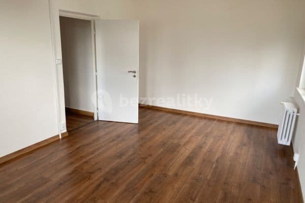Prenájom bytu 2-izbový 54 m², třída Svobody, Zlín, Zlínský kraj