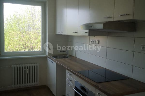 Prenájom bytu 4-izbový 69 m², Danielova, Praha Prenájom bytu 4-izbový 69 m², Danielova, Praha