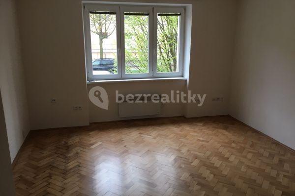 Prenájom bytu 2-izbový 51 m², Svobody, Pardubice
