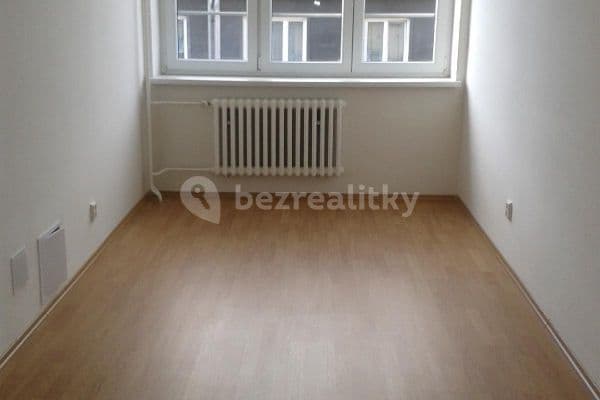 Prenájom bytu 2-izbový 57 m², Hrušovská, 