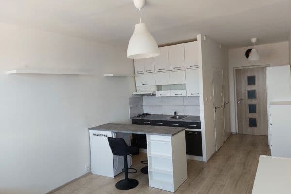 Prenájom bytu 1-izbový 28 m², Jahodová, Praha Prenájom bytu 1-izbový 28 m², Jahodová, Praha