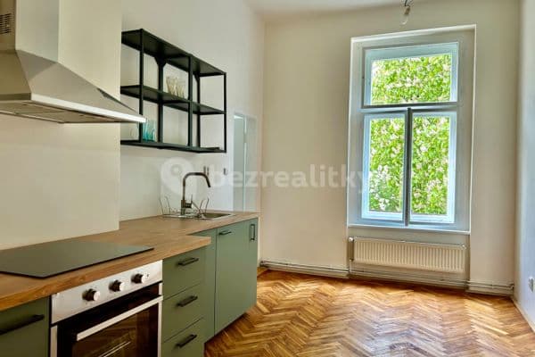Prenájom bytu 2-izbový 45 m², Husitská, Praha