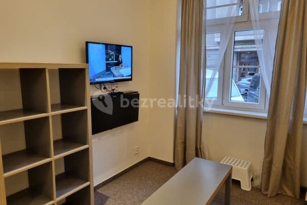 Prenájom bytu 1-izbový 25 m², Poupětova, Praha Prenájom bytu 1-izbový 25 m², Poupětova, Praha