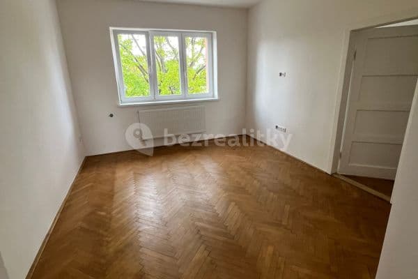 Prenájom bytu 2-izbový 50 m², Vídeňská, Pohořelice
