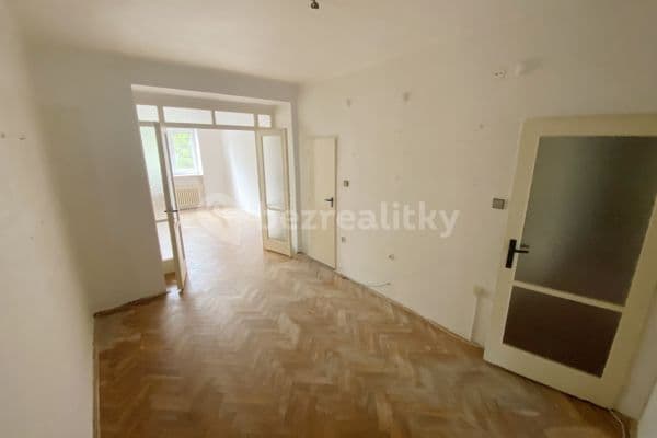 Predaj bytu 4-izbový 87 m², Nemocniční, Hlavní město Praha
