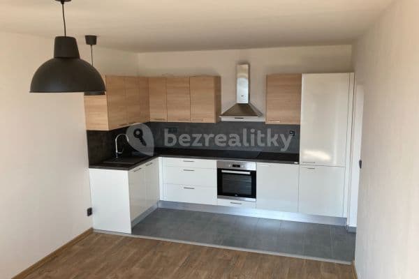 Prenájom bytu 2-izbový 40 m², Štúrova, Praha Prenájom bytu 2-izbový 40 m², Štúrova, Praha