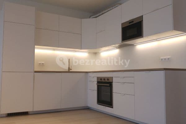 Prenájom bytu 2-izbový 56 m², Štěrbova, Chýně Prenájom bytu 2-izbový 56 m², Štěrbova, Chýně
