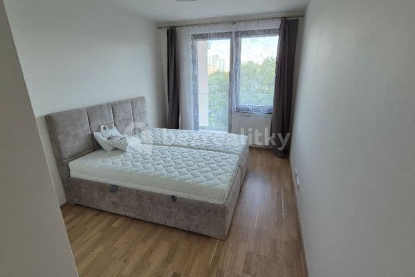 Prenájom bytu 3-izbový 87 m², K Červenému vrchu, Hlavní město Praha Prenájom bytu 3-izbový 87 m², K Červenému vrchu, Hlavní město Praha