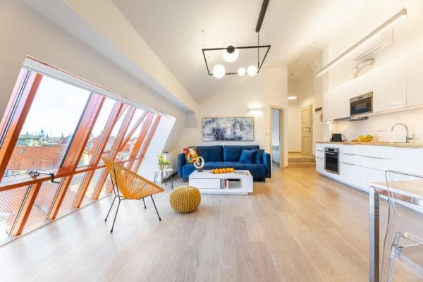 Prenájom bytu 75 m², Karlova, Praha, Praha Prenájom bytu 75 m², Karlova, Praha, Praha