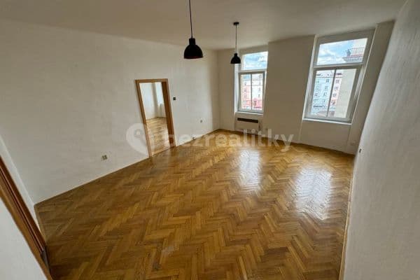 Prenájom bytu 3-izbový 80 m², Husova, Olomouc Prenájom bytu 3-izbový 80 m², Husova, Olomouc