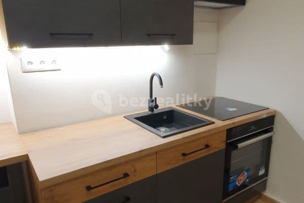 Prenájom bytu 2-izbový 55 m², Písecká, Praha Prenájom bytu 2-izbový 55 m², Písecká, Praha