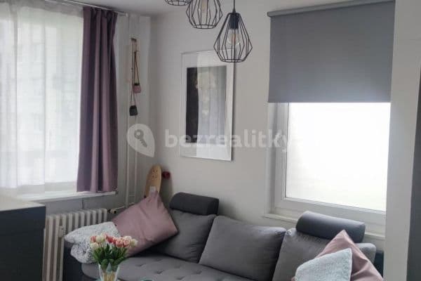 Prenájom bytu 1-izbový 33 m², Ronešova, Praha Prenájom bytu 1-izbový 33 m², Ronešova, Praha
