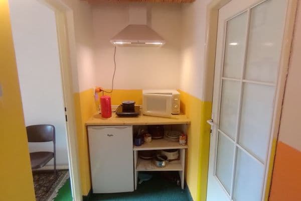 Prenájom bytu 1-izbový 25 m², Husova, Pardubice Prenájom bytu 1-izbový 25 m², Husova, Pardubice