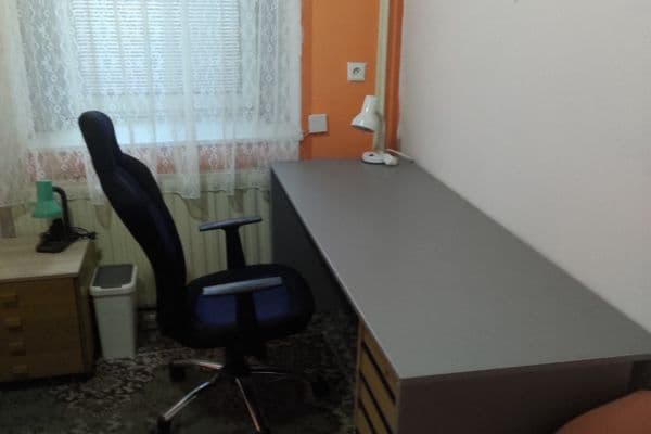 Prenájom bytu 1-izbový 25 m², Husova, Pardubice Prenájom bytu 1-izbový 25 m², Husova, Pardubice