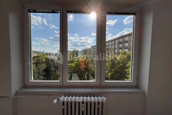 Prenájom bytu 3-izbový 65 m², Na Stezce, Praha Prenájom bytu 3-izbový 65 m², Na Stezce, Praha