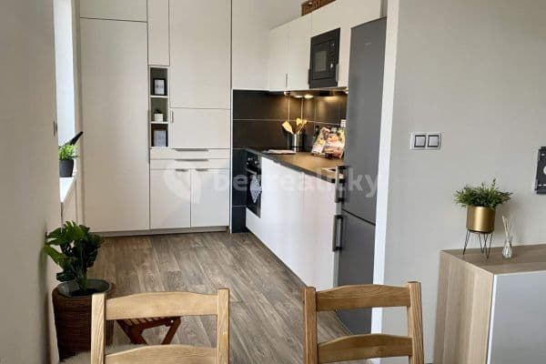 Prenájom bytu 2-izbový 66 m², Na Královkách, Kuřim Prenájom bytu 2-izbový 66 m², Na Královkách, Kuřim