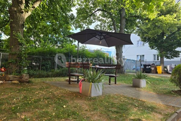 Prenájom bytu 3-izbový 82 m², Michelská, Praha Prenájom bytu 3-izbový 82 m², Michelská, Praha