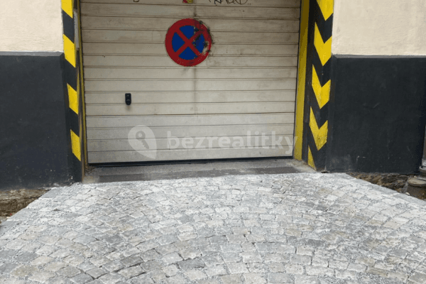 Prenájom garáže 20 m², Perunova, Praha, Praha Prenájom garáže 20 m², Perunova, Praha, Praha