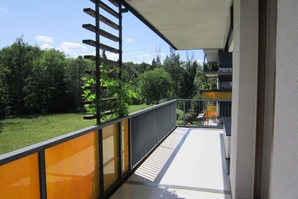 Prenájom bytu 3-izbový 96 m², Plzeňská, Praha Prenájom bytu 3-izbový 96 m², Plzeňská, Praha