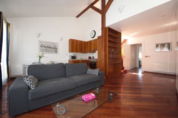 Prenájom bytu 100 m², Dušní, Praha Prenájom bytu 100 m², Dušní, Praha