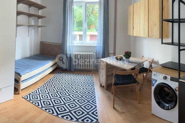 Prenájom bytu 1-izbový 22 m², Františkovská, Liberec, Liberecký kraj Prenájom bytu 1-izbový 22 m², Františkovská, Liberec, Liberecký kraj