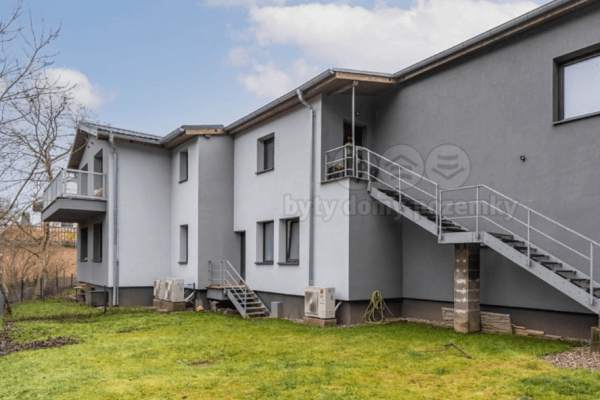 Predaj domu 300 m², pozemek 1.600 m², Ke Starému hřišti, Praha Predaj domu 300 m², pozemek 1.600 m², Ke Starému hřišti, Praha