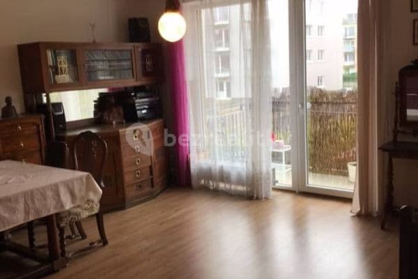 Prenájom bytu 1-izbový 32 m², Žitná, Hostivice Prenájom bytu 1-izbový 32 m², Žitná, Hostivice