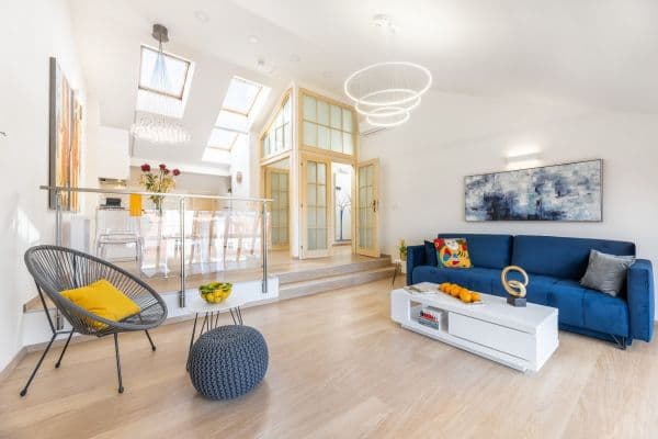 Prenájom bytu 75 m², Karlova, Praha Prenájom bytu 75 m², Karlova, Praha