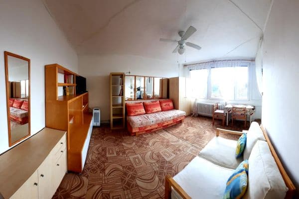 Prenájom bytu 1-izbový 27 m², Dubrovnická, Praha Prenájom bytu 1-izbový 27 m², Dubrovnická, Praha