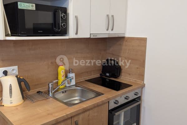 Prenájom bytu Garsoniéra 19 m², Suchdolské náměstí, Praha Prenájom bytu Garsoniéra 19 m², Suchdolské náměstí, Praha