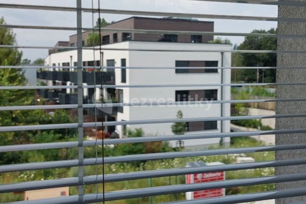 Prenájom bytu 3-izbový 58 m², Stochovská, Praha Prenájom bytu 3-izbový 58 m², Stochovská, Praha