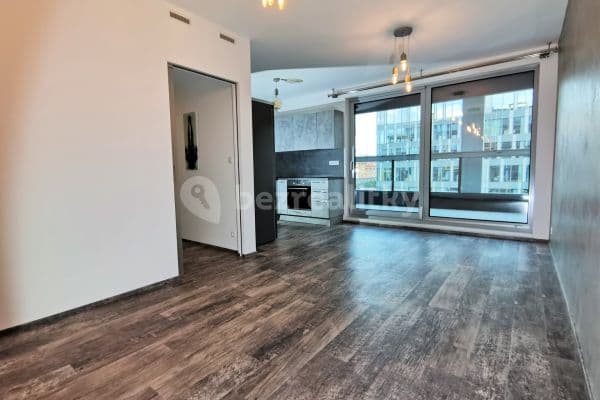 Prenájom bytu 2-izbový 56 m², Kurta Konráda, Praha Prenájom bytu 2-izbový 56 m², Kurta Konráda, Praha