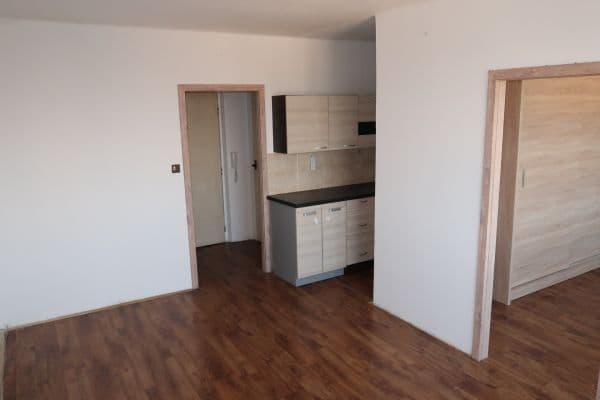 Prenájom bytu 2-izbový 34 m², Veverkova, Hradec Králové, Královéhradecký kraj Prenájom bytu 2-izbový 34 m², Veverkova, Hradec Králové, Královéhradecký kraj