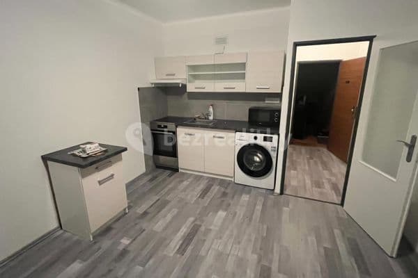 Prenájom bytu 1-izbový 37 m², Neklanova, Roudnice nad Labem Prenájom bytu 1-izbový 37 m², Neklanova, Roudnice nad Labem