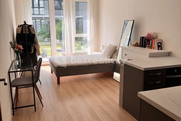 Prenájom bytu 2-izbový 18 m², Praha Prenájom bytu 2-izbový 18 m², Praha