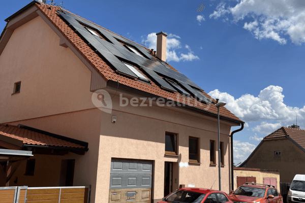 Prenájom bytu 3-izbový 120 m², Bohatcova, Brno Prenájom bytu 3-izbový 120 m², Bohatcova, Brno