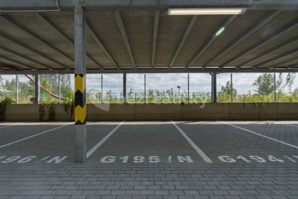 Prenájom garáže 12 m², Praha Prenájom garáže 12 m², Praha