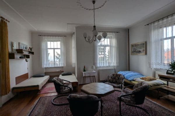 Prenájom bytu 3-izbový 110 m², Rooseveltova, Ústí nad Labem, Ústecký kraj Prenájom bytu 3-izbový 110 m², Rooseveltova, Ústí nad Labem, Ústecký kraj