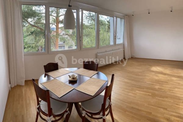 Prenájom bytu 3-izbový 78 m², Havlínova, Praha Prenájom bytu 3-izbový 78 m², Havlínova, Praha