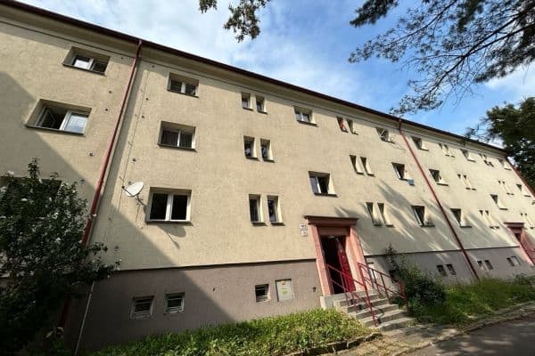 Prenájom bytu 2-izbový 54 m², nám. Budovatelů, Prenájom bytu 2-izbový 54 m², nám. Budovatelů,