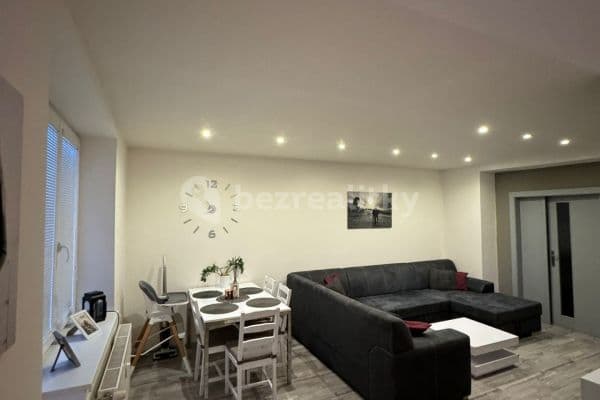 Prenájom bytu 3-izbový 78 m², Legionářů, Příbram Prenájom bytu 3-izbový 78 m², Legionářů, Příbram