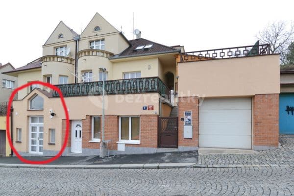 Prenájom bytu 2-izbový 43 m², Nad Kolonií, Praha Prenájom bytu 2-izbový 43 m², Nad Kolonií, Praha