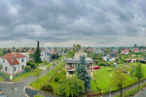 Prenájom bytu 3-izbový 85 m², U Střelnice, Hradec Králové Prenájom bytu 3-izbový 85 m², U Střelnice, Hradec Králové