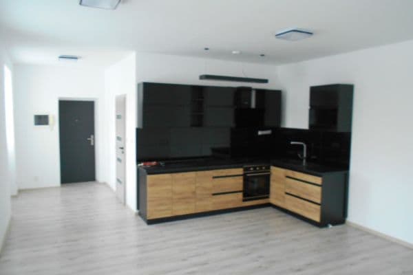Prenájom bytu 2-izbový 65 m², Louny, Ústecký kraj Prenájom bytu 2-izbový 65 m², Louny, Ústecký kraj