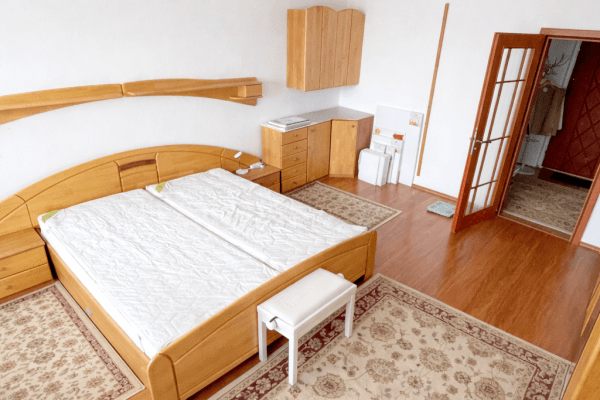 Prenájom bytu 2-izbový 72 m², Jírova, Brno Prenájom bytu 2-izbový 72 m², Jírova, Brno