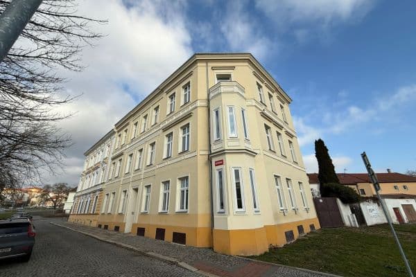 Prenájom bytu 3-izbový 92 m², Ostrovní, Litoměřice Prenájom bytu 3-izbový 92 m², Ostrovní, Litoměřice