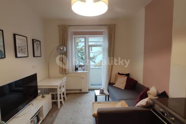 Prenájom bytu 2-izbový 50 m², Jeseniova, Praha Prenájom bytu 2-izbový 50 m², Jeseniova, Praha